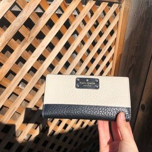 Kate spade women’s wallet